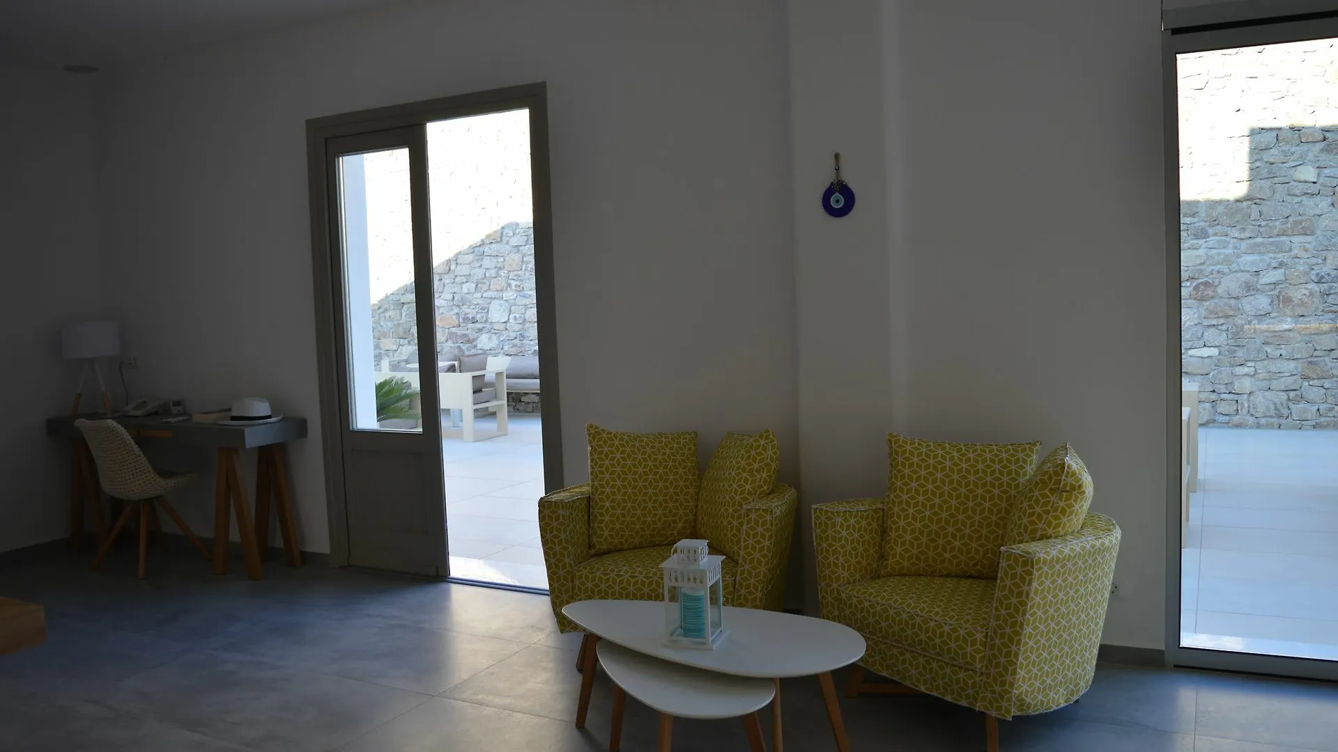 Super Paradise Apartments Plintri